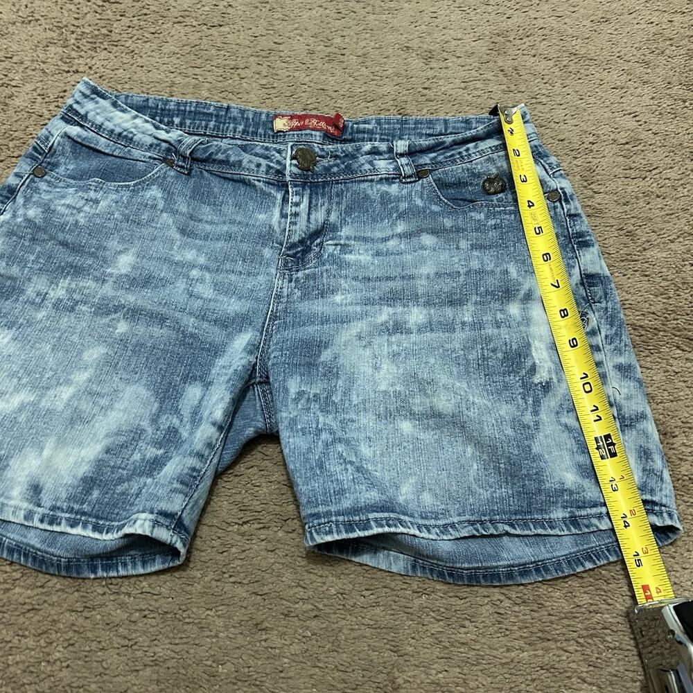 Apple Bottoms Vintage Y2K Acid Wash Jean Shorts Size 11/12 Gold Embroidery - Picture 2 of 8